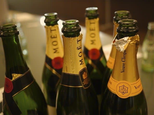 Mumm vs Moet